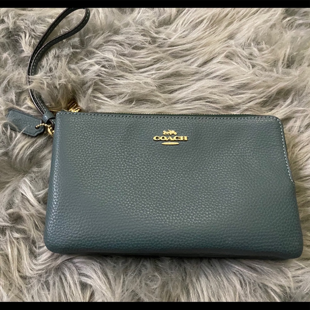 Coach Double Zip Pebble Large Wristlet Wallet New